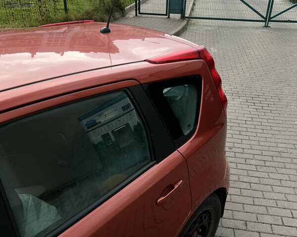 Оранжевый Ниссан Ноут, объемом двигателя 1.6 л и пробегом 231 тыс. км за 4200 $, фото 3 на Automoto.ua