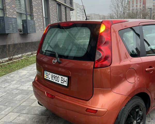 Помаранчевий Ніссан Ноут, об'ємом двигуна 1.6 л та пробігом 231 тис. км за 4199 $, фото 4 на Automoto.ua