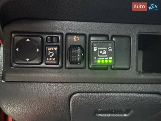 Оранжевый Ниссан Ноут, объемом двигателя 1.6 л и пробегом 211 тыс. км за 7490 $, фото 17 на Automoto.ua