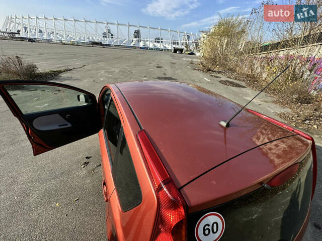 Помаранчевий Ніссан Ноут, об'ємом двигуна 1.6 л та пробігом 211 тис. км за 6600 $, фото 27 на Automoto.ua