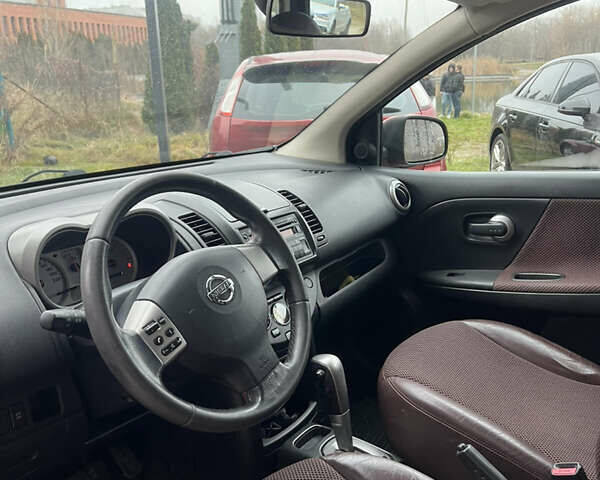 Помаранчевий Ніссан Ноут, об'ємом двигуна 1.6 л та пробігом 231 тис. км за 4199 $, фото 3 на Automoto.ua