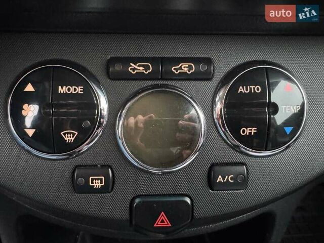 Оранжевый Ниссан Ноут, объемом двигателя 1.6 л и пробегом 211 тыс. км за 7490 $, фото 19 на Automoto.ua