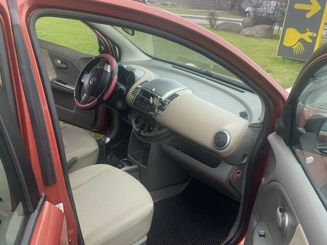 Оранжевый Ниссан Ноут, объемом двигателя 1.4 л и пробегом 200 тыс. км за 4700 $, фото 5 на Automoto.ua