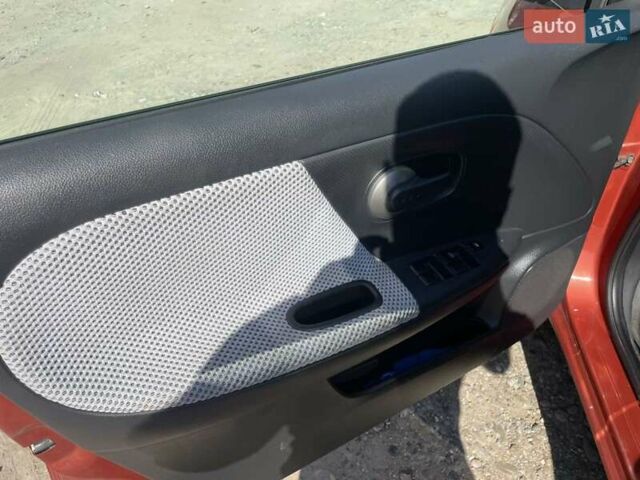 Помаранчевий Ніссан Ноут, об'ємом двигуна 1.39 л та пробігом 214 тис. км за 5400 $, фото 18 на Automoto.ua