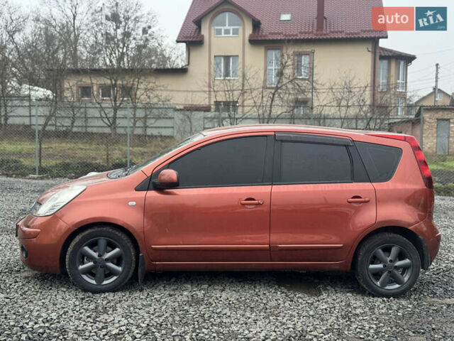 Помаранчевий Ніссан Ноут, об'ємом двигуна 1.6 л та пробігом 204 тис. км за 6500 $, фото 6 на Automoto.ua