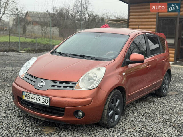Помаранчевий Ніссан Ноут, об'ємом двигуна 1.6 л та пробігом 204 тис. км за 6500 $, фото 5 на Automoto.ua