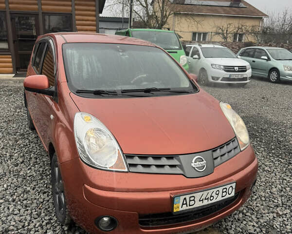 Помаранчевий Ніссан Ноут, об'ємом двигуна 1.6 л та пробігом 204 тис. км за 6500 $, фото 26 на Automoto.ua