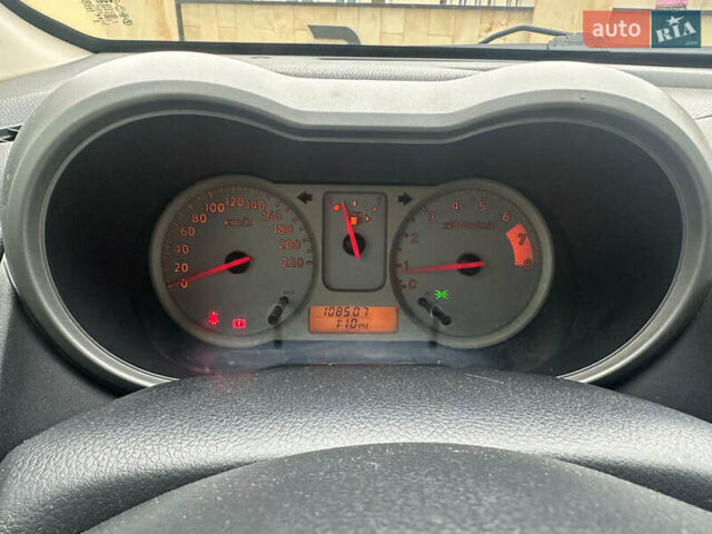 Ніссан Ноут 2008 у Мукачеве на Automoto.ua Помаранчевий Ніссан Ноут, об'ємом двигуна 1.6 л та пробігом 109 тис. км за 4900 $, фото 16 на Automoto.ua