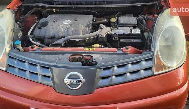 Помаранчевий Ніссан Ноут, об'ємом двигуна 1.6 л та пробігом 150 тис. км за 6500 $, фото 1 на Automoto.ua