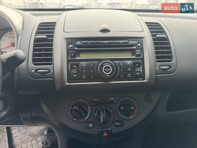 Помаранчевий Ніссан Ноут, об'ємом двигуна 1.6 л та пробігом 204 тис. км за 6500 $, фото 13 на Automoto.ua