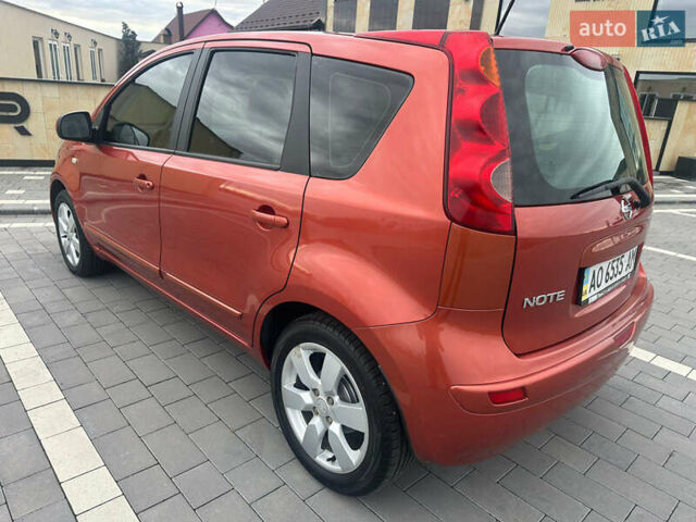 Ніссан Ноут 2008 у Мукачеве на Automoto.ua Помаранчевий Ніссан Ноут, об'ємом двигуна 1.6 л та пробігом 109 тис. км за 4900 $, фото 4 на Automoto.ua
