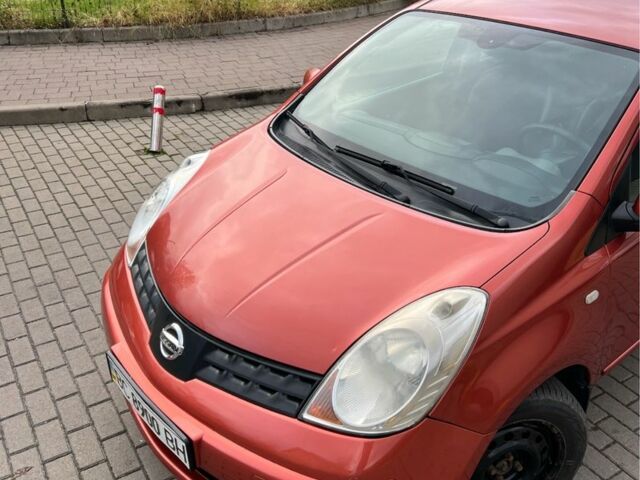 Оранжевый Ниссан Ноут, объемом двигателя 1.6 л и пробегом 231 тыс. км за 3899 $, фото 1 на Automoto.ua