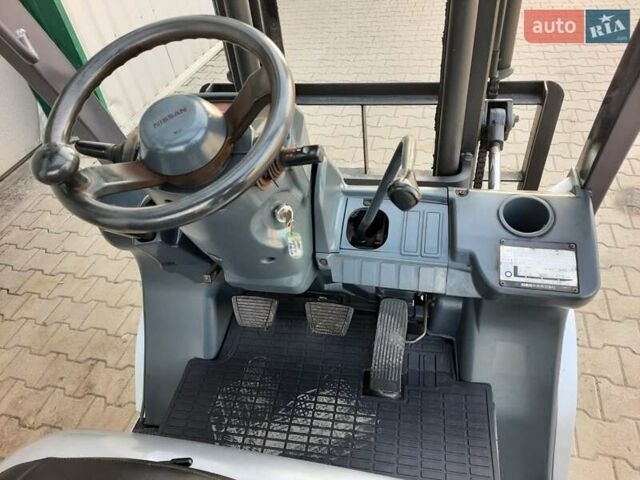 Серый Ниссан ПХ, объемом двигателя 2.1 л и пробегом 0 тыс. км за 8700 $, фото 12 на Automoto.ua