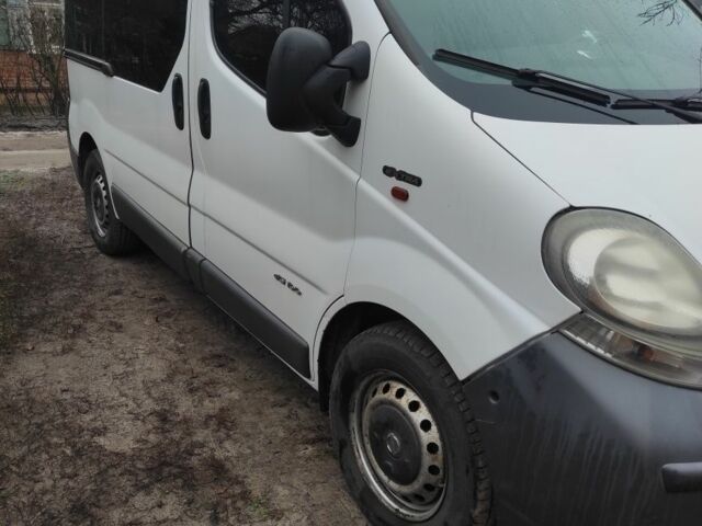 Белый Ниссан Патфайндер, объемом двигателя 1.9 л и пробегом 319 тыс. км за 6700 $, фото 2 на Automoto.ua