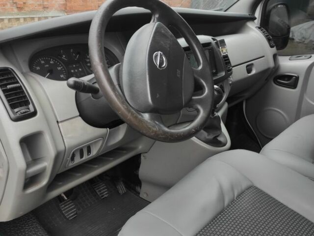 Белый Ниссан Патфайндер, объемом двигателя 1.9 л и пробегом 319 тыс. км за 6700 $, фото 4 на Automoto.ua