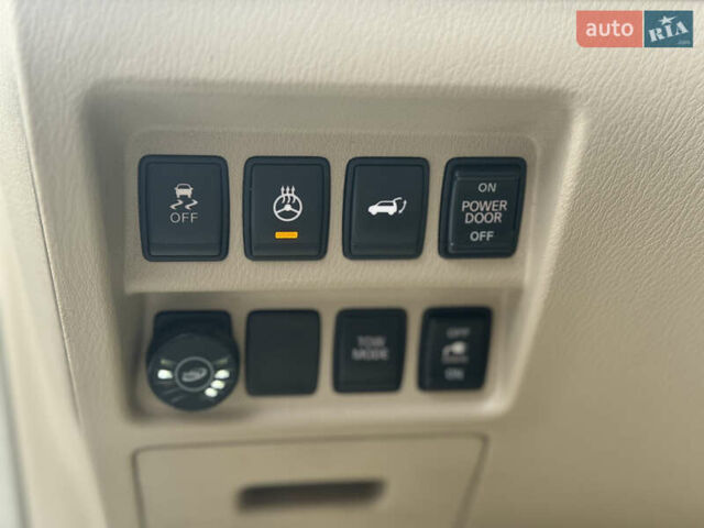 Белый Ниссан Патфайндер, объемом двигателя 3.5 л и пробегом 267 тыс. км за 13499 $, фото 13 на Automoto.ua