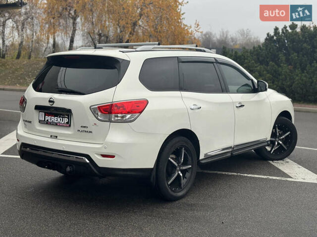 Белый Ниссан Патфайндер, объемом двигателя 3.5 л и пробегом 267 тыс. км за 13499 $, фото 6 на Automoto.ua