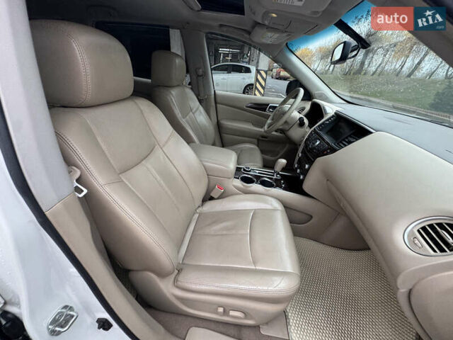 Белый Ниссан Патфайндер, объемом двигателя 3.5 л и пробегом 267 тыс. км за 13499 $, фото 43 на Automoto.ua