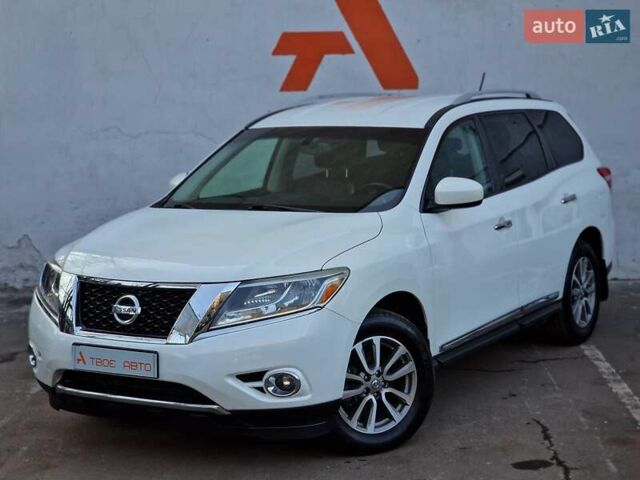Білий Ніссан Патфайндер, об'ємом двигуна 2.5 л та пробігом 223 тис. км за 13490 $, фото 12 на Automoto.ua