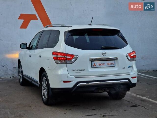 Білий Ніссан Патфайндер, об'ємом двигуна 2.5 л та пробігом 223 тис. км за 13490 $, фото 30 на Automoto.ua