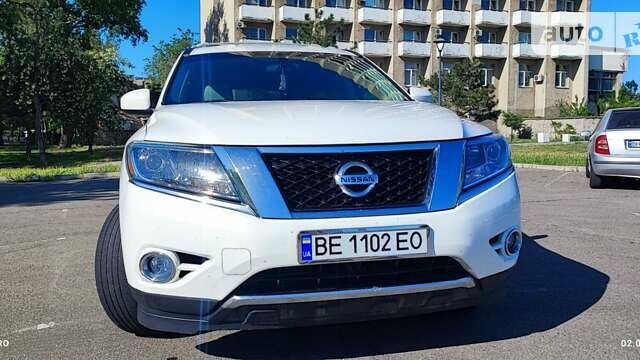 Белый Ниссан Патфайндер, объемом двигателя 2.49 л и пробегом 270 тыс. км за 12399 $, фото 11 на Automoto.ua