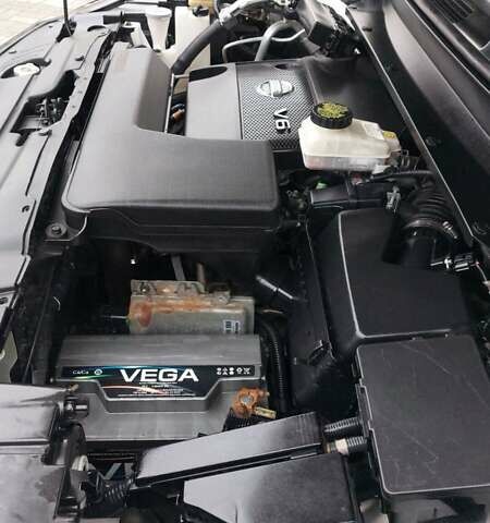 Белый Ниссан Патфайндер, объемом двигателя 3.5 л и пробегом 250 тыс. км за 12700 $, фото 34 на Automoto.ua