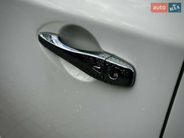 Белый Ниссан Патфайндер, объемом двигателя 2.5 л и пробегом 220 тыс. км за 11900 $, фото 8 на Automoto.ua