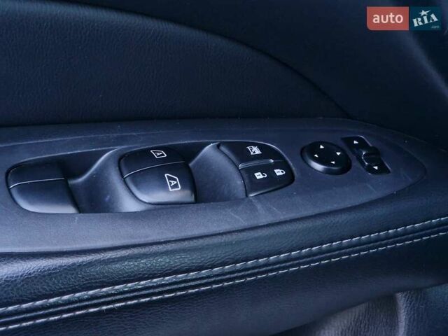 Білий Ніссан Патфайндер, об'ємом двигуна 2.5 л та пробігом 223 тис. км за 13490 $, фото 55 на Automoto.ua