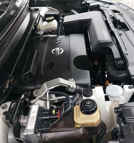 Белый Ниссан Патфайндер, объемом двигателя 3.5 л и пробегом 250 тыс. км за 12700 $, фото 32 на Automoto.ua