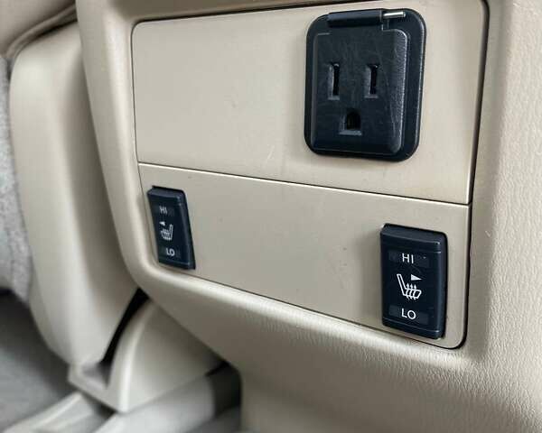 Белый Ниссан Патфайндер, объемом двигателя 2.5 л и пробегом 143 тыс. км за 12600 $, фото 23 на Automoto.ua