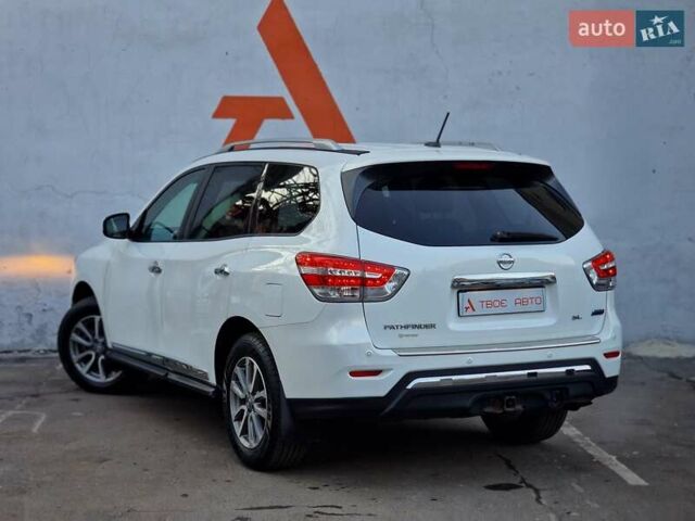 Білий Ніссан Патфайндер, об'ємом двигуна 2.5 л та пробігом 223 тис. км за 13490 $, фото 24 на Automoto.ua
