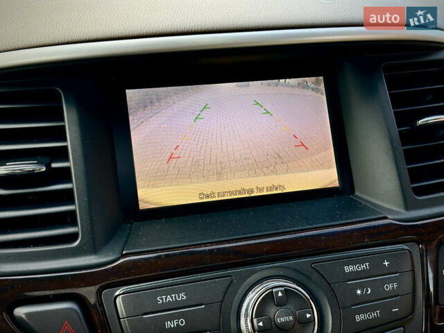 Белый Ниссан Патфайндер, объемом двигателя 2.5 л и пробегом 220 тыс. км за 11900 $, фото 27 на Automoto.ua