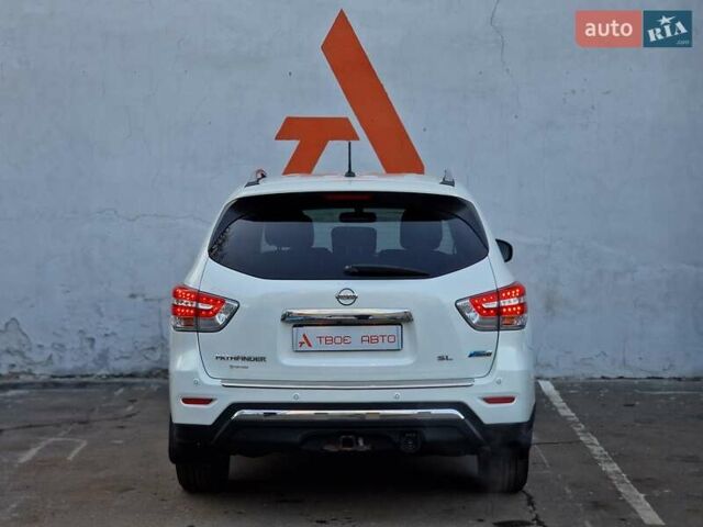 Білий Ніссан Патфайндер, об'ємом двигуна 2.5 л та пробігом 223 тис. км за 13490 $, фото 27 на Automoto.ua