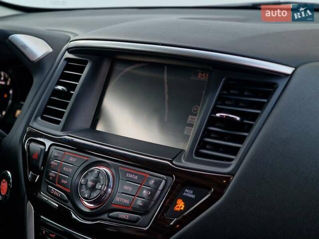 Білий Ніссан Патфайндер, об'ємом двигуна 2.5 л та пробігом 223 тис. км за 13490 $, фото 46 на Automoto.ua