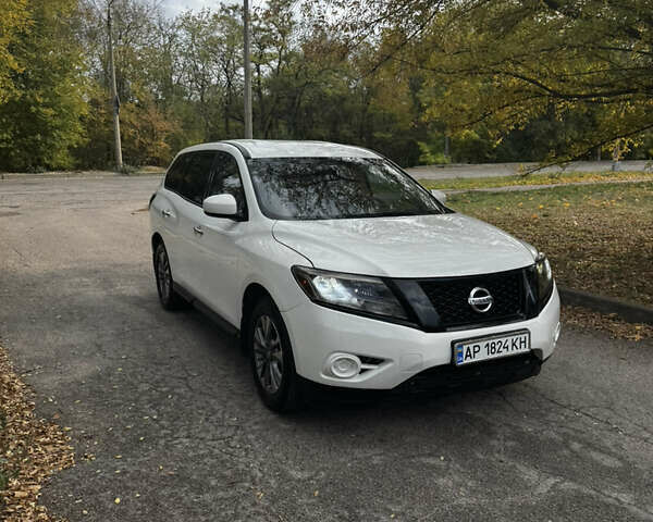 Белый Ниссан Патфайндер, объемом двигателя 3.5 л и пробегом 250 тыс. км за 11700 $, фото 8 на Automoto.ua