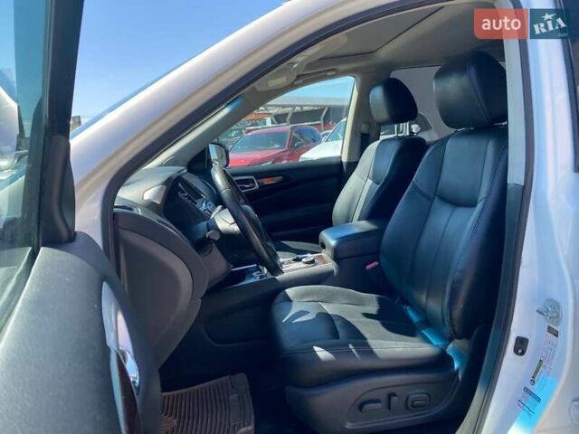 Белый Ниссан Патфайндер, объемом двигателя 2.5 л и пробегом 254 тыс. км за 13500 $, фото 18 на Automoto.ua