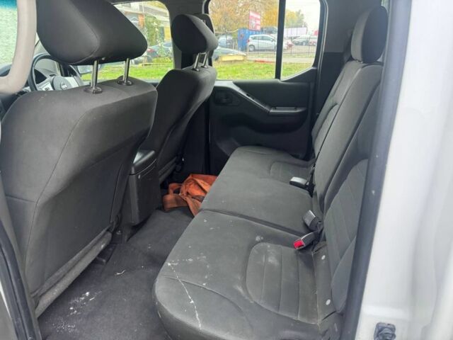 Ниссан Патфайндер 2014 в Киеве на Automoto.ua Белый Ниссан Патфайндер, объемом двигателя 2.5 л и пробегом 150 тыс. км за 6000 $, фото 1 на Automoto.ua