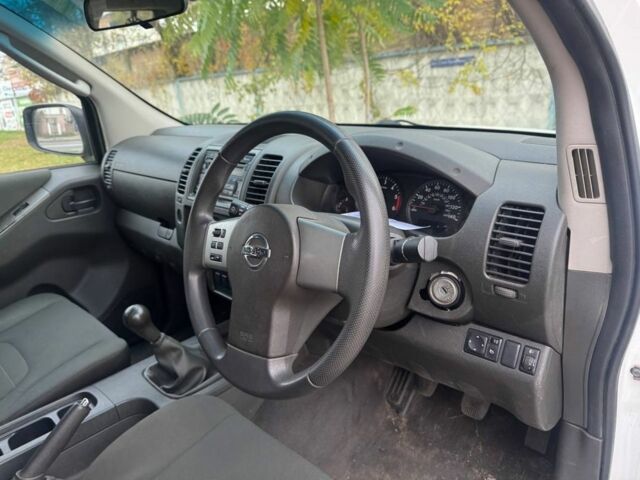 Ниссан Патфайндер 2014 в Киеве на Automoto.ua Белый Ниссан Патфайндер, объемом двигателя 2.5 л и пробегом 150 тыс. км за 6000 $, фото 9 на Automoto.ua