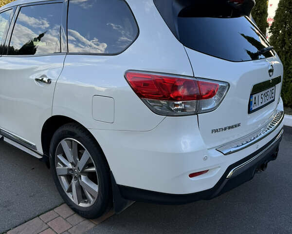 Белый Ниссан Патфайндер, объемом двигателя 3.5 л и пробегом 67 тыс. км за 15900 $, фото 9 на Automoto.ua