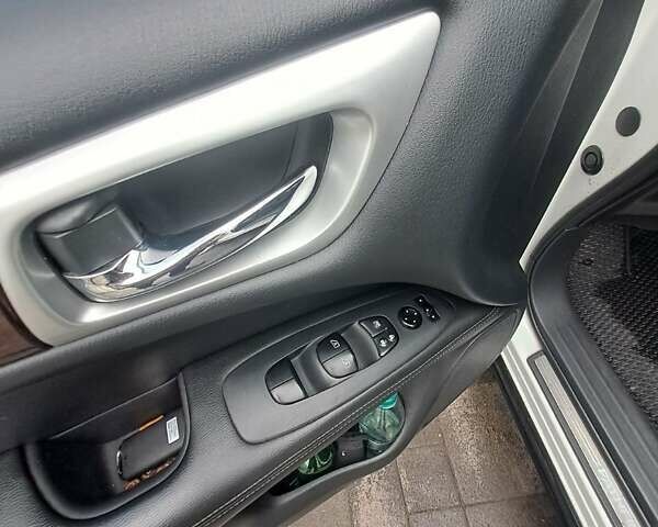 Белый Ниссан Патфайндер, объемом двигателя 3.5 л и пробегом 124 тыс. км за 13800 $, фото 13 на Automoto.ua