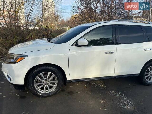 Білий Ніссан Патфайндер, об'ємом двигуна 3.5 л та пробігом 178 тис. км за 14700 $, фото 3 на Automoto.ua
