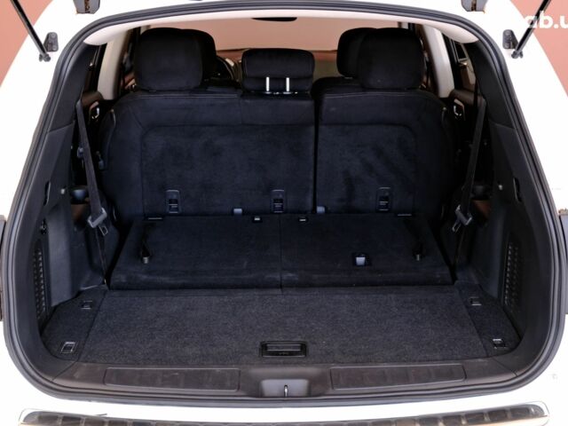 Белый Ниссан Патфайндер, объемом двигателя 3.5 л и пробегом 131 тыс. км за 10900 $, фото 8 на Automoto.ua