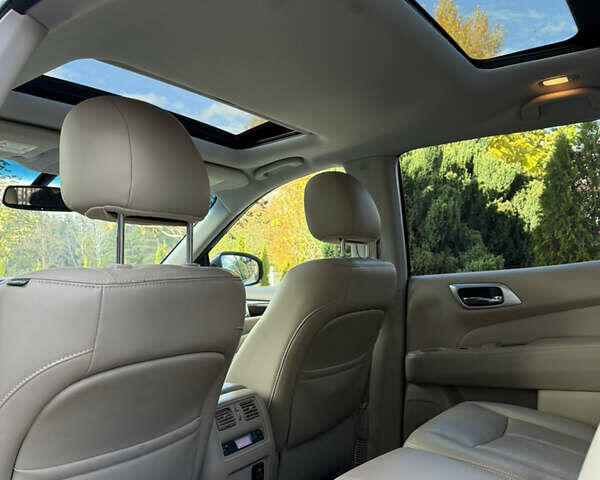 Белый Ниссан Патфайндер, объемом двигателя 3.5 л и пробегом 67 тыс. км за 15900 $, фото 33 на Automoto.ua