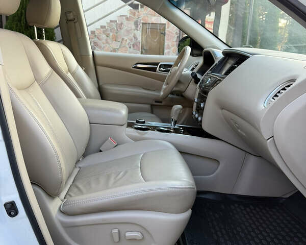 Белый Ниссан Патфайндер, объемом двигателя 3.5 л и пробегом 67 тыс. км за 15900 $, фото 43 на Automoto.ua