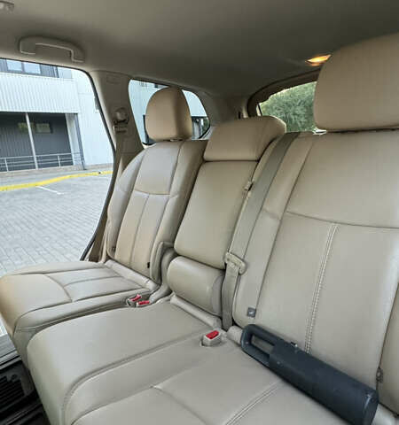 Белый Ниссан Патфайндер, объемом двигателя 3.5 л и пробегом 117 тыс. км за 17000 $, фото 12 на Automoto.ua