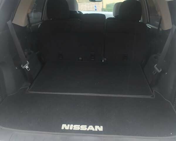 Белый Ниссан Патфайндер, объемом двигателя 3.5 л и пробегом 158 тыс. км за 14500 $, фото 5 на Automoto.ua