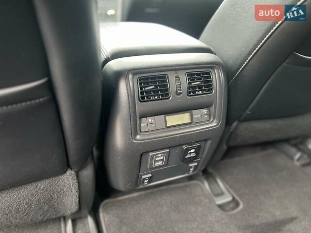 Ніссан Патфайндер 2017 у Красилове на Automoto.ua Білий Ніссан Патфайндер, об'ємом двигуна 3.5 л та пробігом 49 тис. км за 18600 $, фото 10 на Automoto.ua