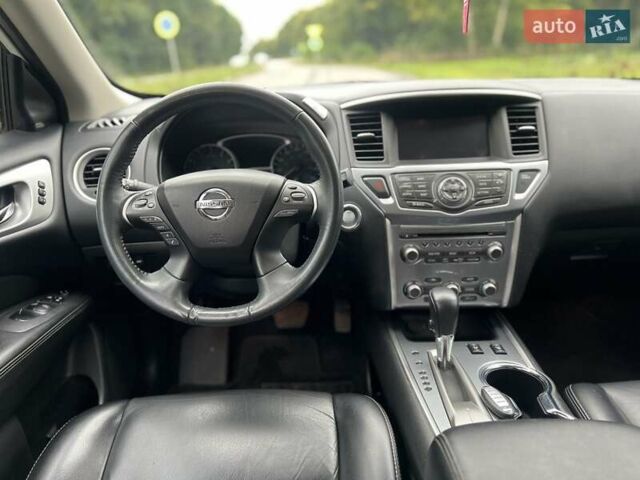 Ніссан Патфайндер 2017 у Красилове на Automoto.ua Білий Ніссан Патфайндер, об'ємом двигуна 3.5 л та пробігом 49 тис. км за 18600 $, фото 11 на Automoto.ua