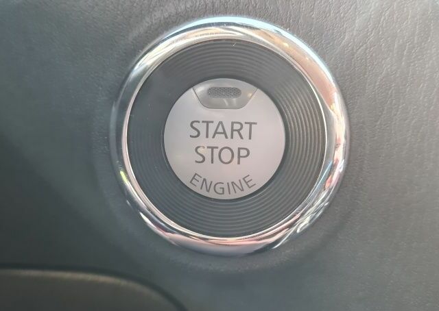 Білий Ніссан Патфайндер, об'ємом двигуна 3.5 л та пробігом 69 тис. км за 17800 $, фото 15 на Automoto.ua