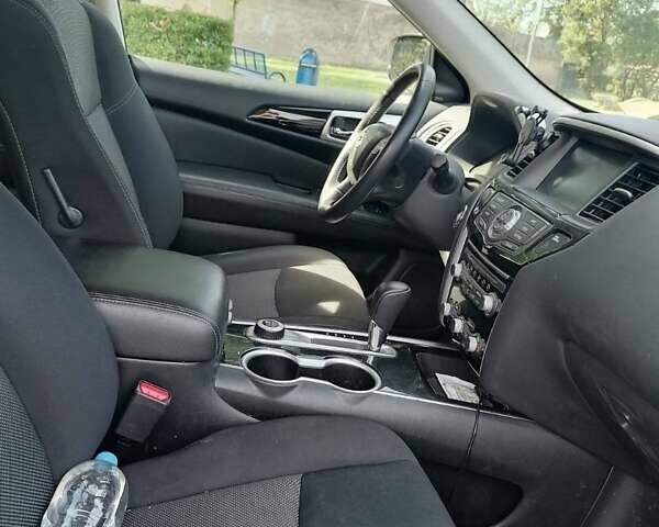 Білий Ніссан Патфайндер, об'ємом двигуна 3.5 л та пробігом 123 тис. км за 16000 $, фото 5 на Automoto.ua